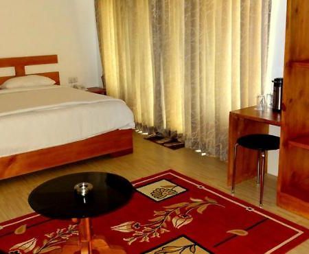 Mount N Mist Hotel Nainital Extérieur photo